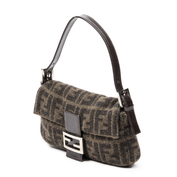 Fendi Baguette - Picture 2 of 9